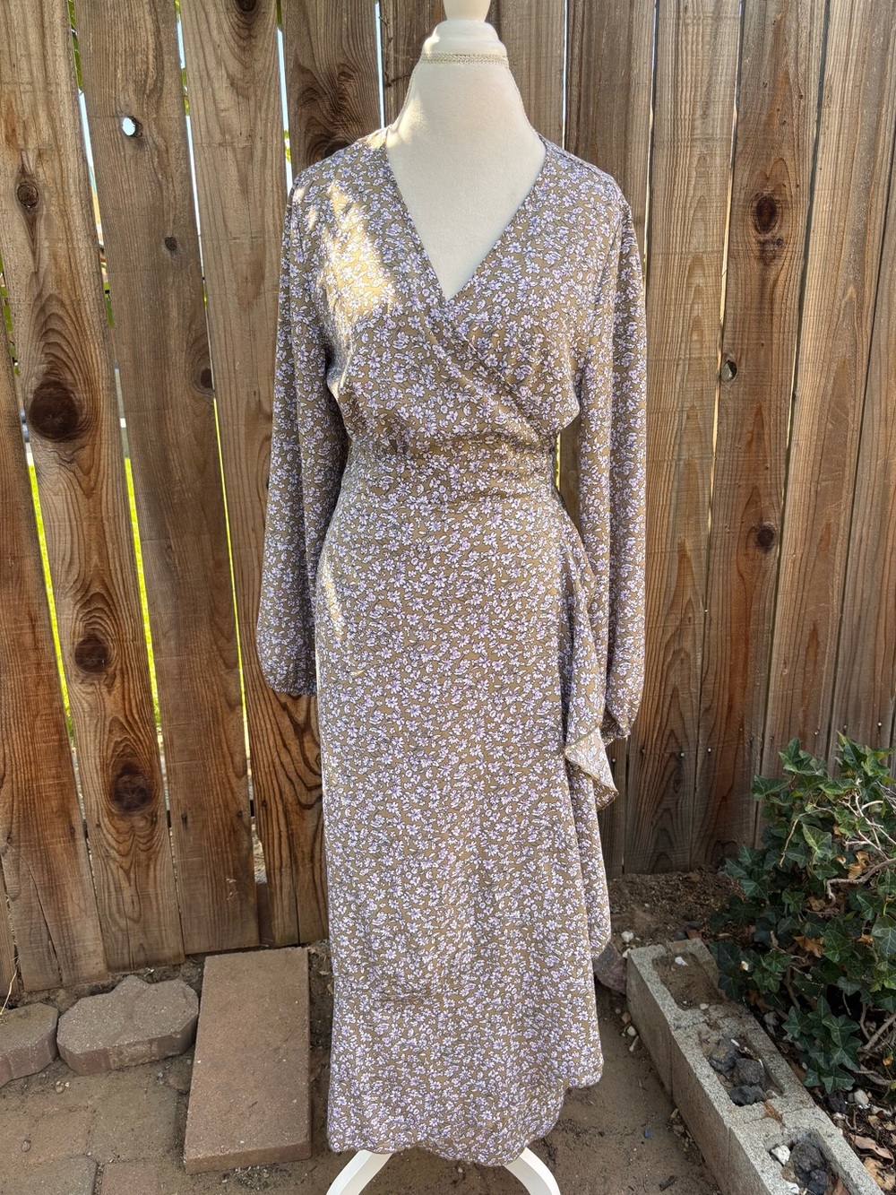 Wrap Dress Floral Neutral Boho Maxi Womens Size Large New